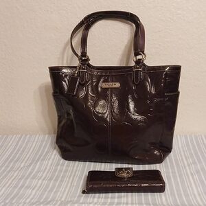 Coach Deep Purple Tote W/ Wallet